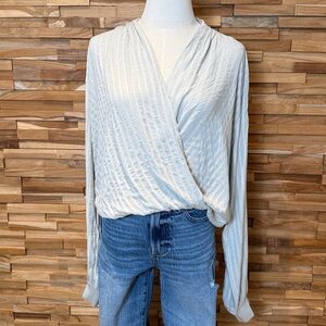 inmod | Pistachio | Long-Sleeve | Textured | Wrap